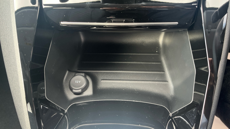 Peugeot 208 1.2 Hybrid 110 Allure 5dr e-DSC6 Petrol Hatchback